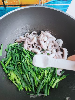 韭菜炒八带的做法步骤：9