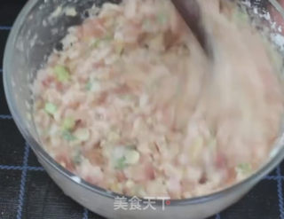 豆皮蒸肉卷的做法步骤：2