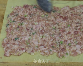 豆皮蒸肉卷的做法步骤：3