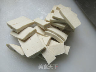 五花肉梅豆千页豆腐的做法步骤：2