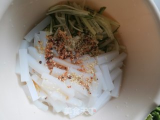黄瓜拌麻腐的做法步骤：7