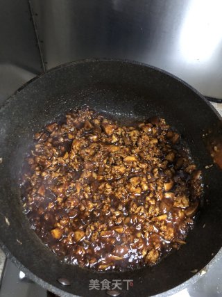 香菇肉末打卤面的做法步骤：5
