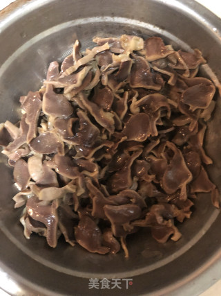杭椒鸡胗的做法步骤：10