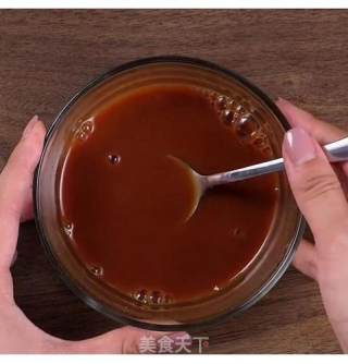 鱼香茄子，好吃到要舔盘！！的做法步骤：2