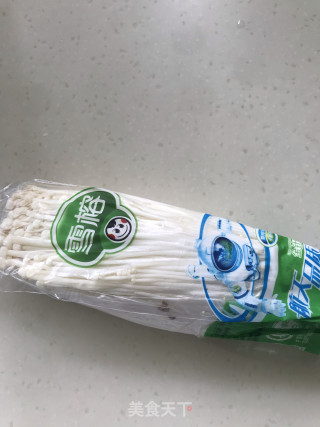 清蒸金针菇的做法步骤：1