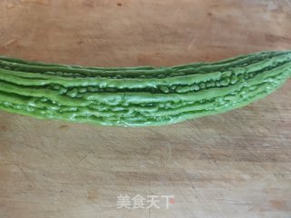 凉拌苦瓜的做法步骤：1