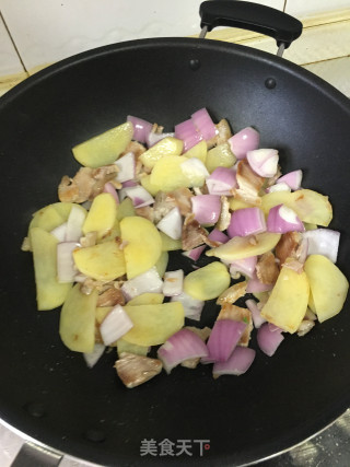 洋葱土豆回锅肉的做法步骤：11