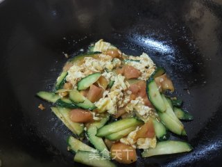 番茄黄瓜炒鸡蛋的做法步骤：7