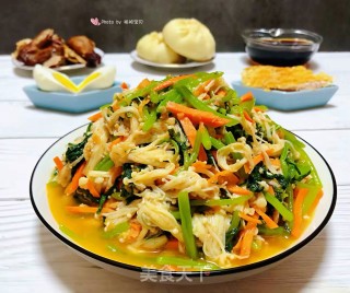 茼蒿凉拌胡萝卜金针菇#凉菜#的做法步骤：15