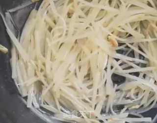 青椒土豆丝的做法步骤：5