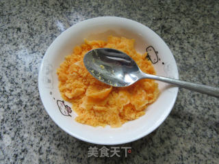 咸蛋黄南瓜的做法步骤：2