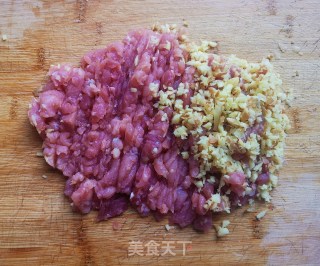 生汆丸子汤的做法步骤：2