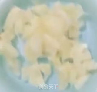 素炒油豆腐的做法步骤：2