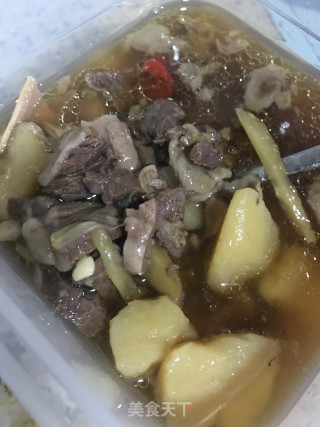 土豆炖牛腩的做法步骤：5