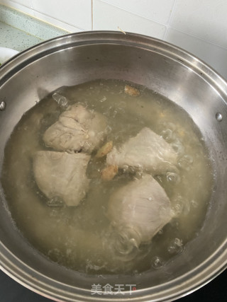 鸡肉肉松的做法步骤：1