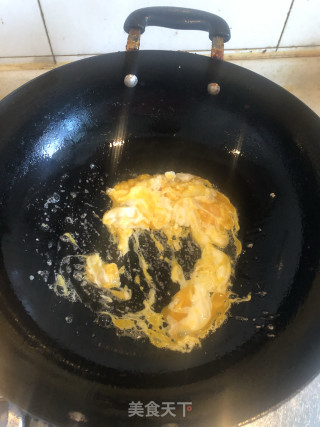 番茄炒鸡蛋的做法步骤：3