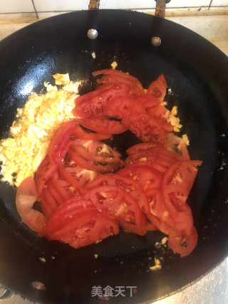 番茄炒鸡蛋的做法步骤：4