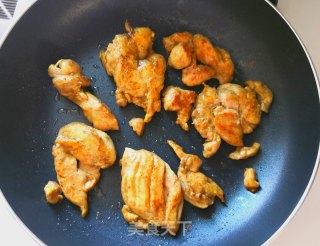 海陆双拼咖喱河粉的做法步骤：3