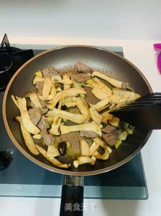 杏鲍菇牛肉的做法步骤：8