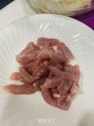 葱香炸肉条的做法步骤：1