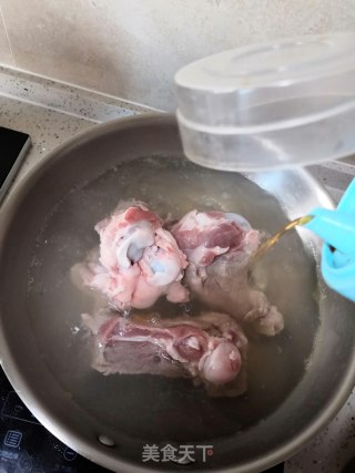 大骨棒冬瓜汤的做法步骤：5