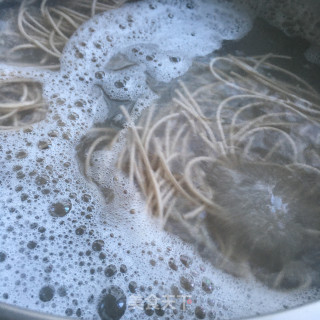 凉拌荞麦面的做法步骤：2