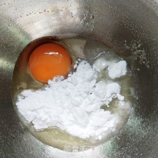 搅拌一下最夏日里清爽酸甜的百香果玛德琳的做法步骤：1