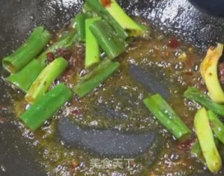 土豆片炒五花肉的做法步骤：5