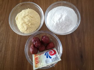 玉米面发糕的做法步骤：1