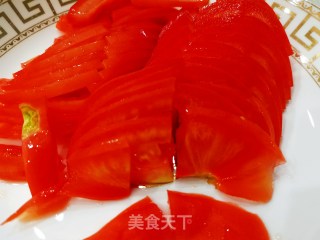 番茄香菇肉丸汤的做法步骤：1