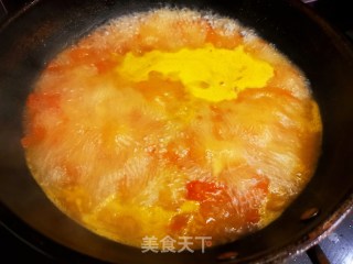 番茄香菇肉丸汤的做法步骤：3
