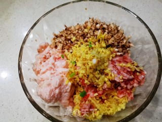 番茄香菇肉丸汤的做法步骤：5