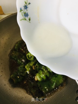 虎皮青椒的做法步骤：6