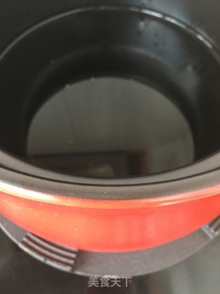 鲜鸡头米炖鸽子的做法步骤：3