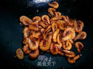 油爆虾的做法步骤：4