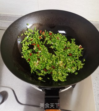 空心菜杆炒火腿的做法步骤：4