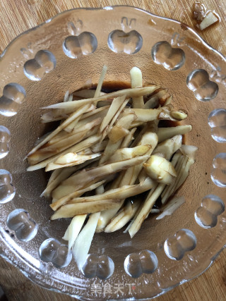 酱醋嫩姜的做法步骤：4