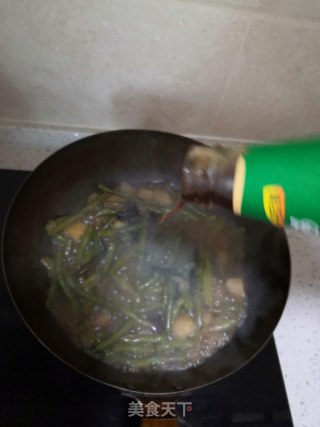 茄子土豆炖豆角的做法步骤：4