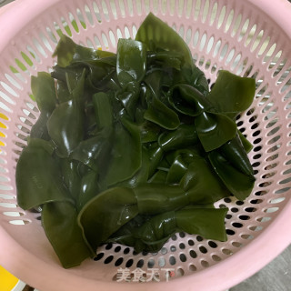 ????凉拌海带结的做法步骤：3
