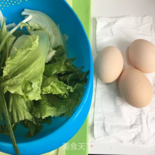 鸡蛋炒年糕的做法步骤：2