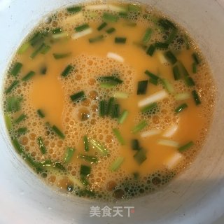 鸡蛋炒年糕的做法步骤：4