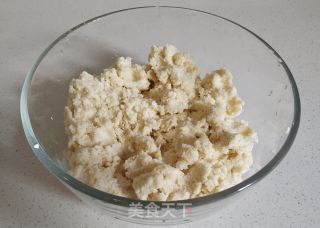 酥软豆渣饼，豆渣不要丢，教你把它变废为宝的做法步骤：1