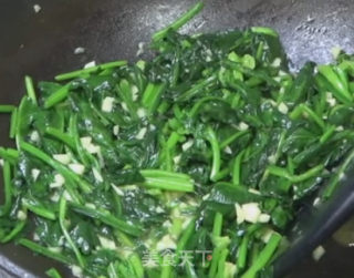 蒜香菠菜的做法步骤：4