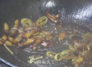 家常炒芹菜的做法步骤：5