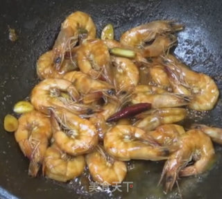 炒大虾的做法步骤：5
