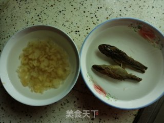 银耳雪蛤羮的做法步骤：2