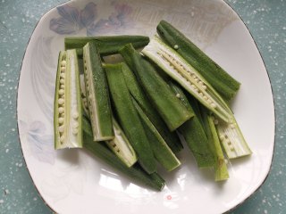 秋葵蒸粉丝的做法步骤：1