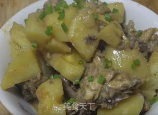 土豆炖鸡块的做法步骤：7