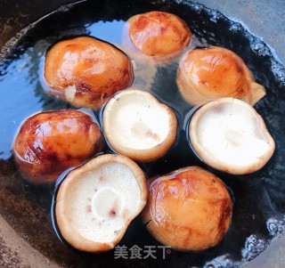 香菇炒五花肉#五花肉#的做法步骤：2