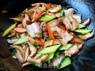 香菇炒五花肉#五花肉#的做法步骤：10